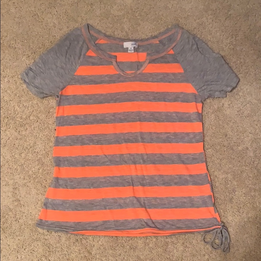 Neon and gray fashion tee